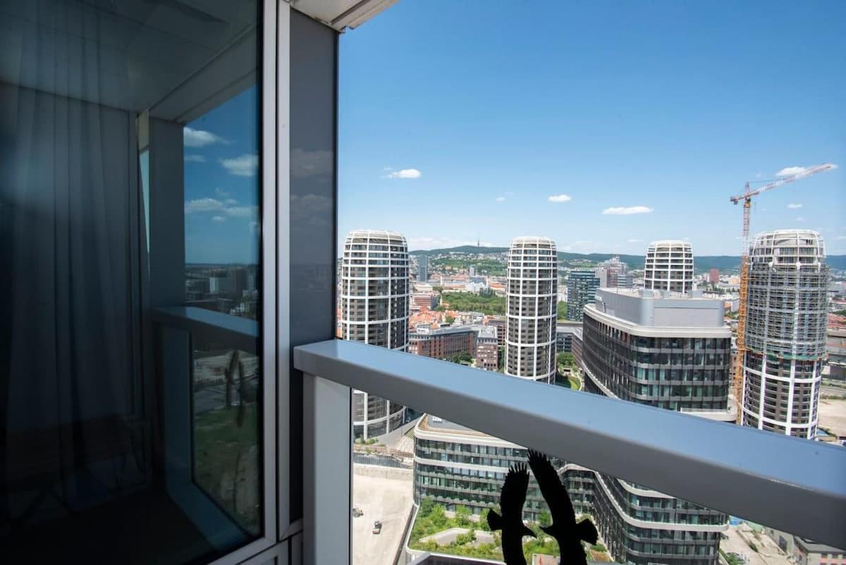 Luxury 1Bdrm On The 28Th Floor Apartment Bratislava Exterior photo